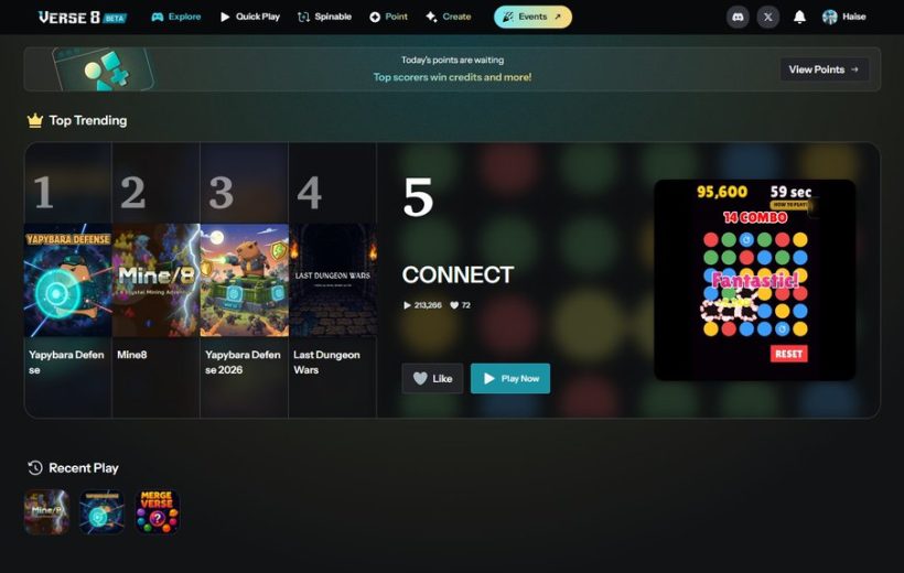 Dark gaming website homepage showing top trending games with a highlighted puzzle game "CONNECT"